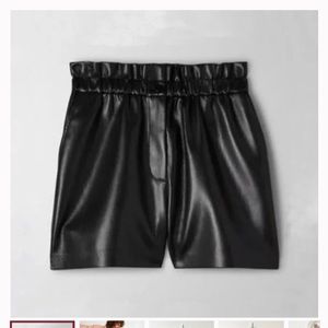 Aritzia Wilfred pleather black ‘Speechless’ Shorts - Size 00, NWT!